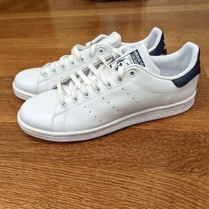 Adidas Stan Smith Shoes, Mens Size 9.5 - Never Worn - Brand New!